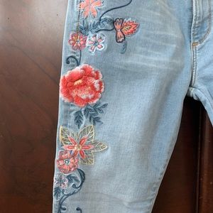Driftwood Embroidered jeans
